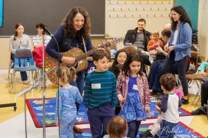 Tot Shabbat with Ms. Ellie